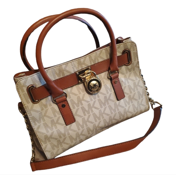 Michael KorsHamilton Monogram Signature Logo Medium - Picture 3 of 10